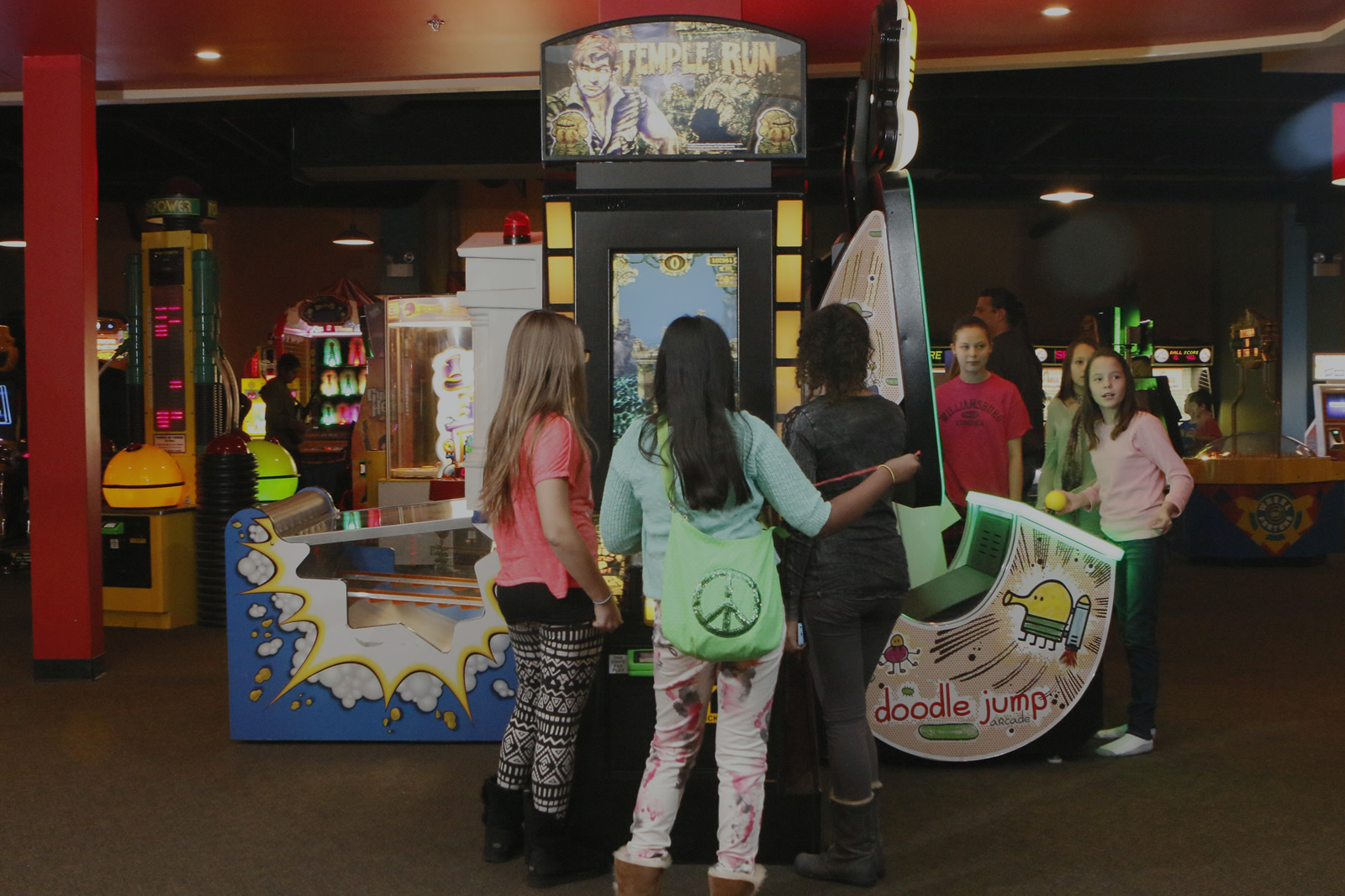 Homepage Colonial Bowling & Entertainment